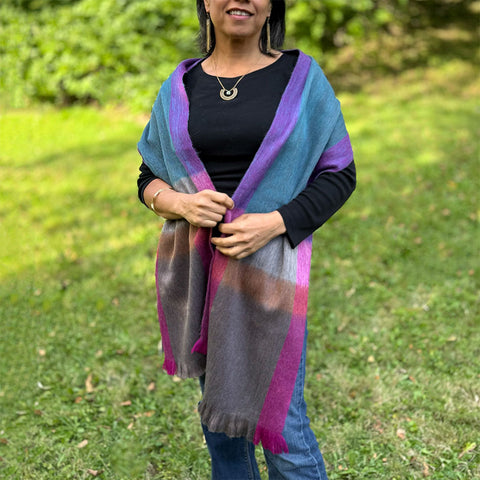 Fair trade alpaca scarf handmade by artisans in Educador.