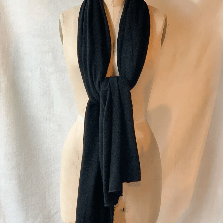 Fair trade cashmere scarf black