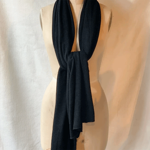 Fair trade cashmere scarf black