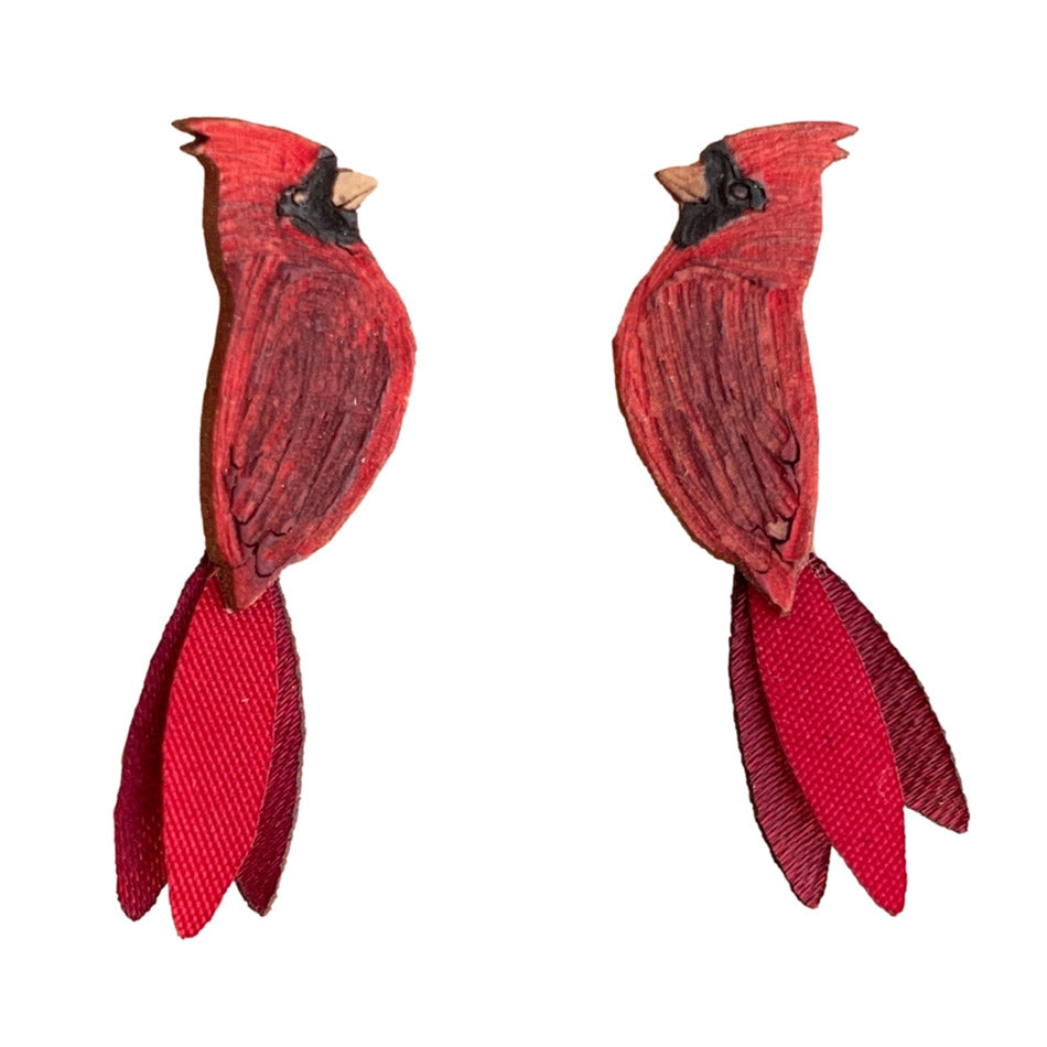 Fair trade cardinal gourd earrings ethically handmade by artisans in Colombia.