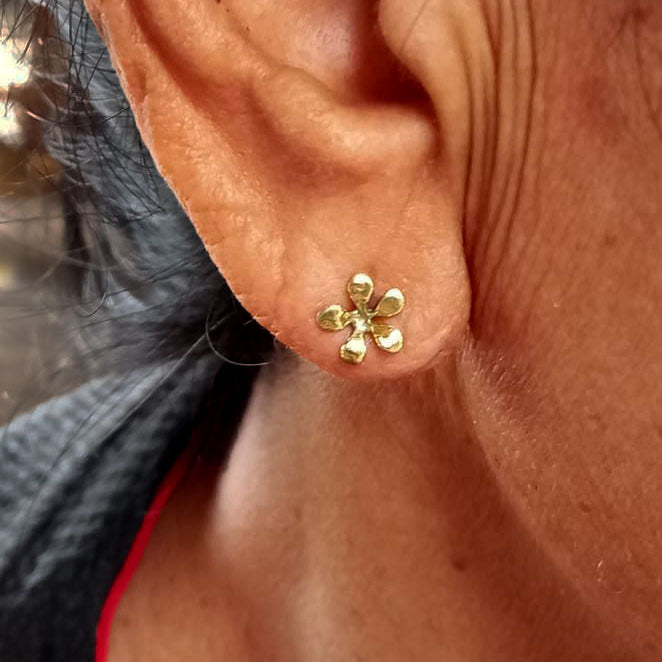 Fair trade brass daisy studs earrings