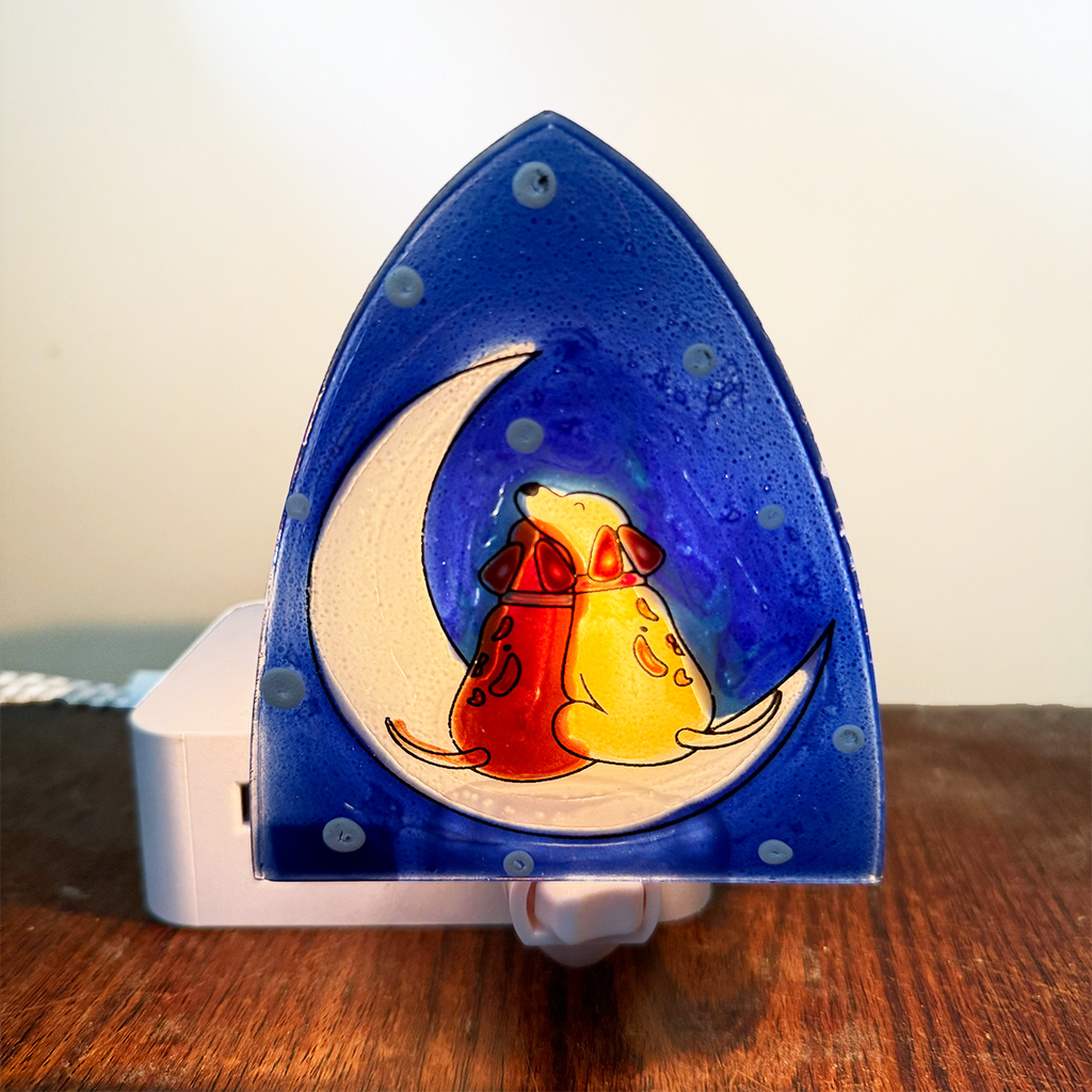 Glass nightlight with 2 dogs