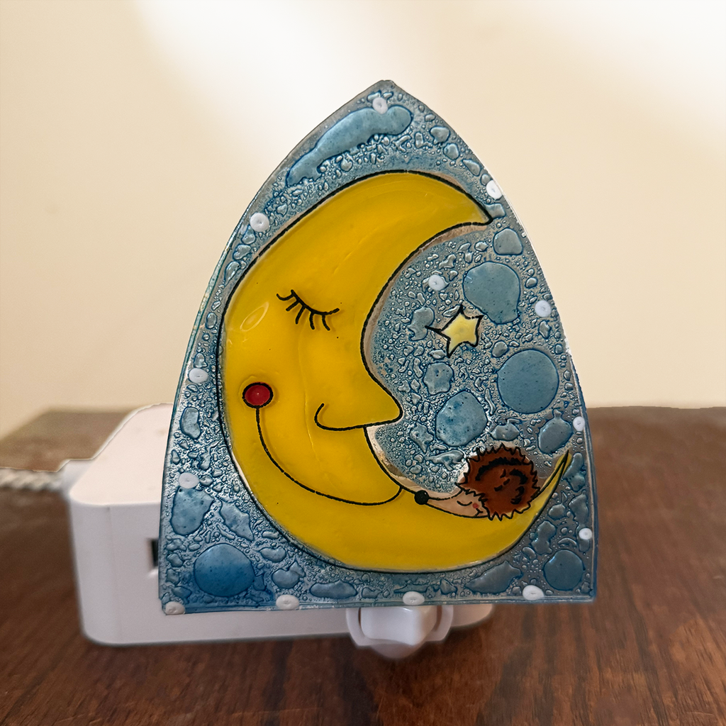 Glass nightlight with yellow moon and animal 