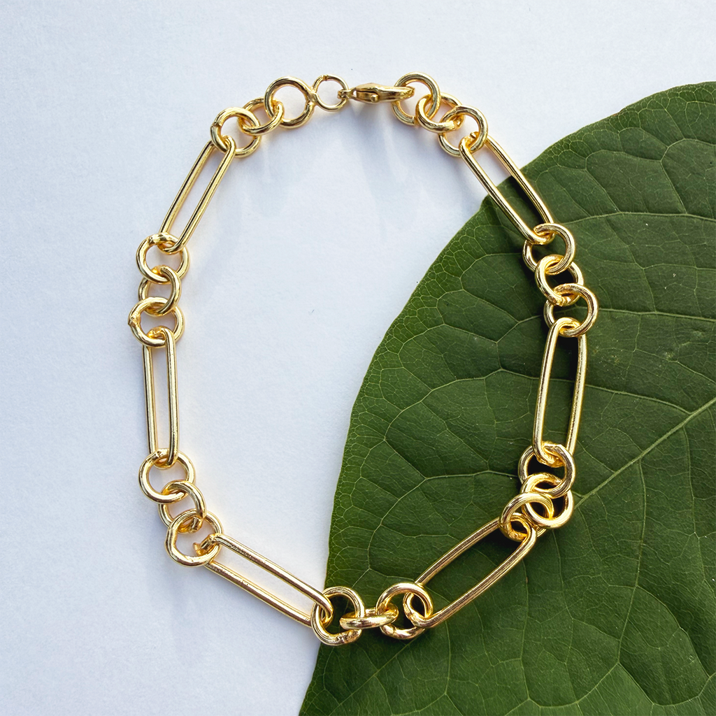 Gold chain link bracelet