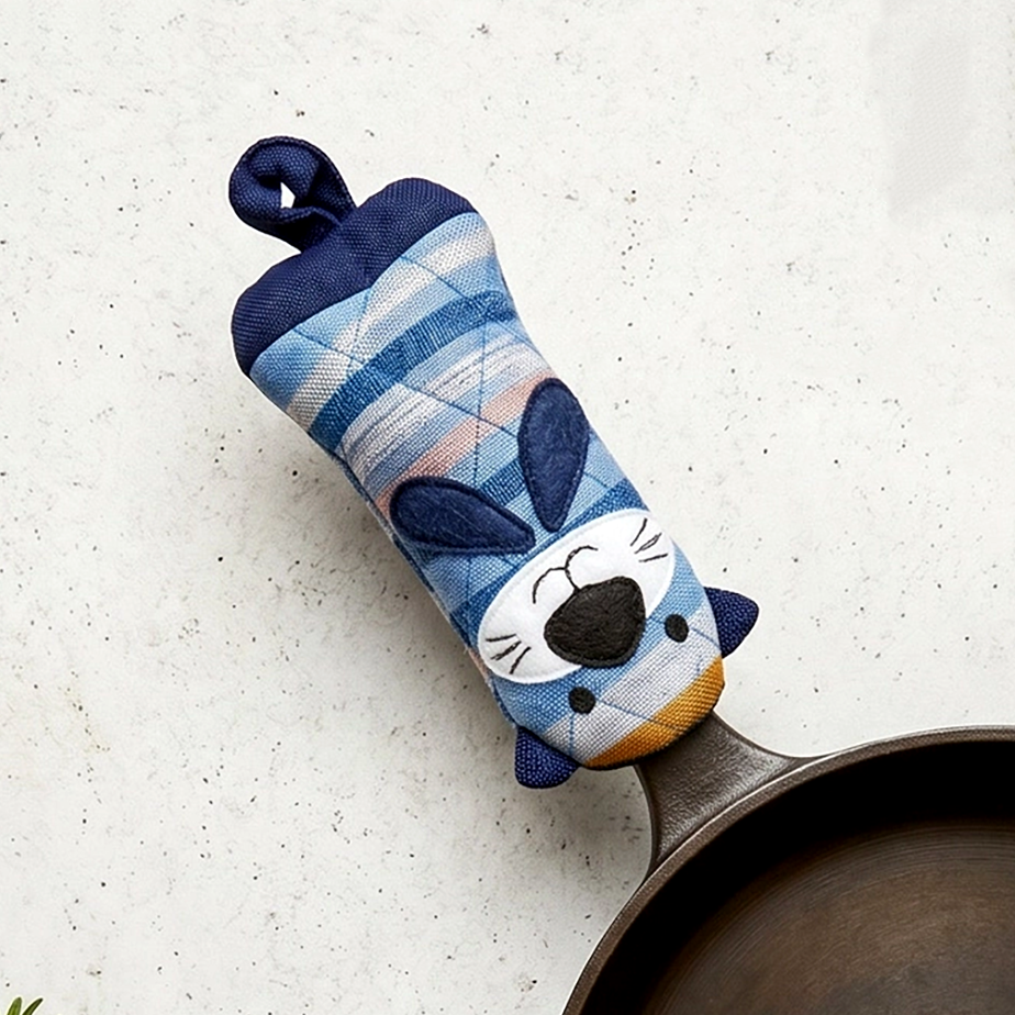 Blue and white cotton skillet handle holder sea otter design