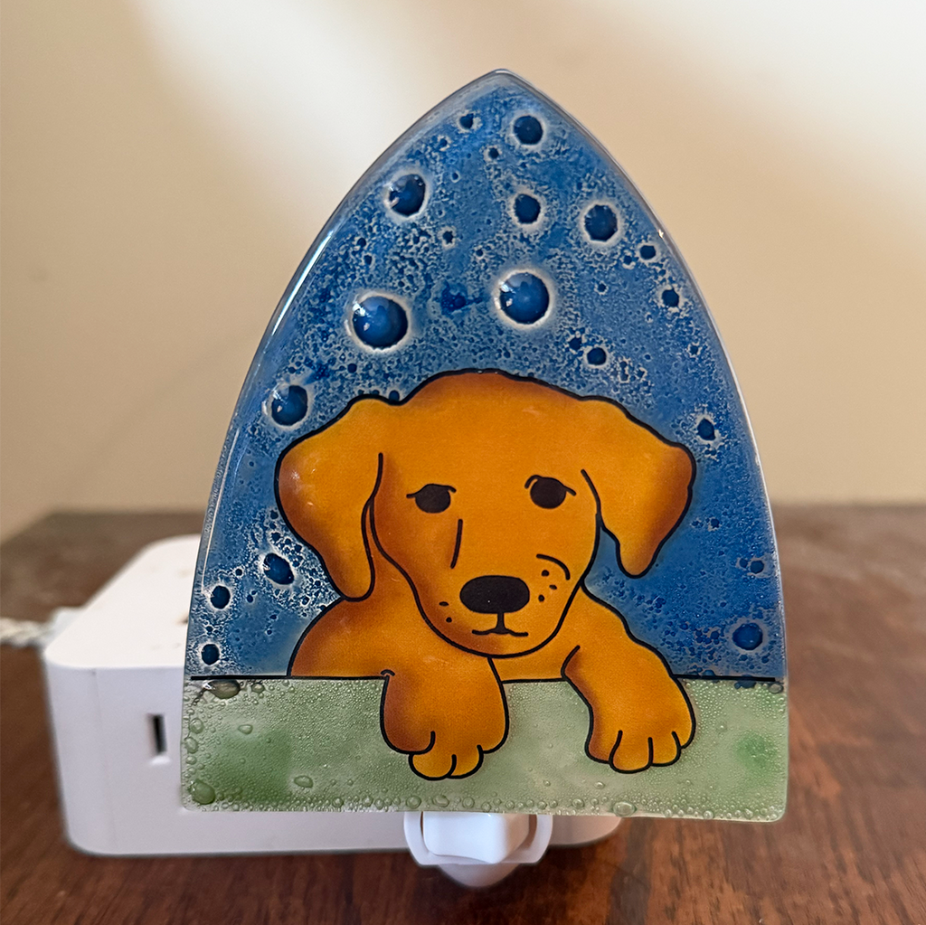 Glass nightlight with tan puppy on front blue background