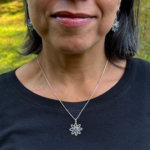 Labradorite Flower Necklace - Sterling Silver, Indonesia