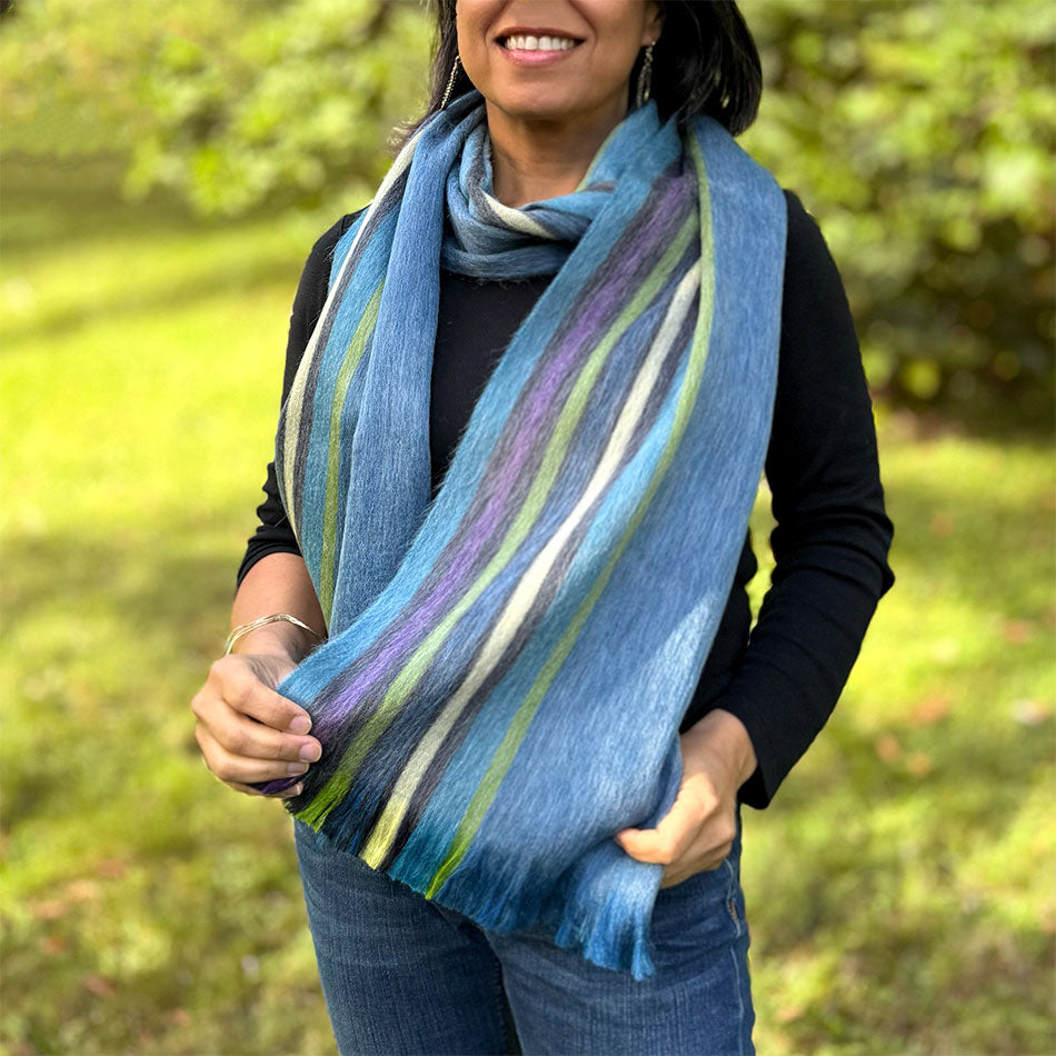Fair trade alpaca scarf handmade by artisans in Educador.