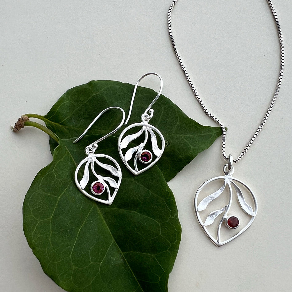 Fair trade sterling silver garnet leaf necklace