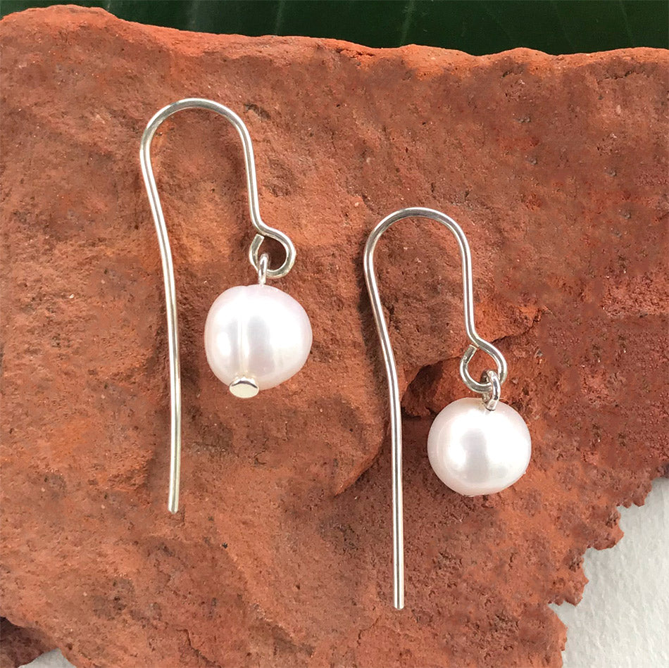 Pearl Earrings-V Wire Large | White