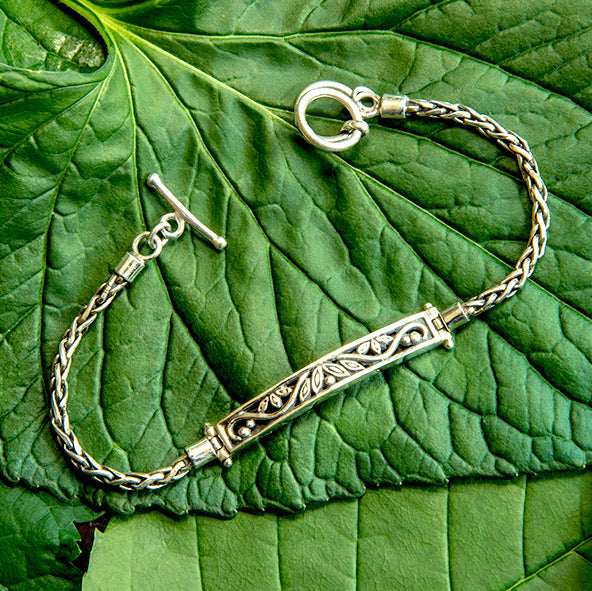 Fair trade sterling silver bracelet handmade in Bali