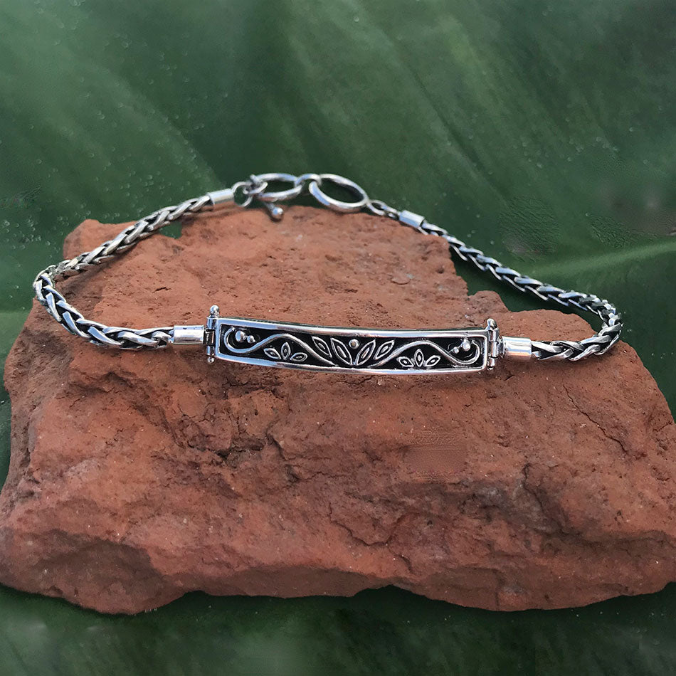 Fair trade sterling silver bracelet handmade in Bali