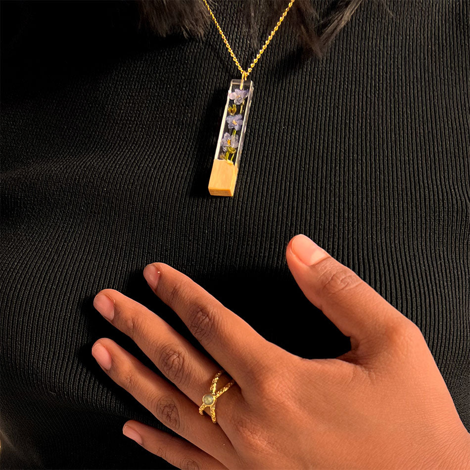 Fair trade resin necklace handmade by women artisans in Colombia