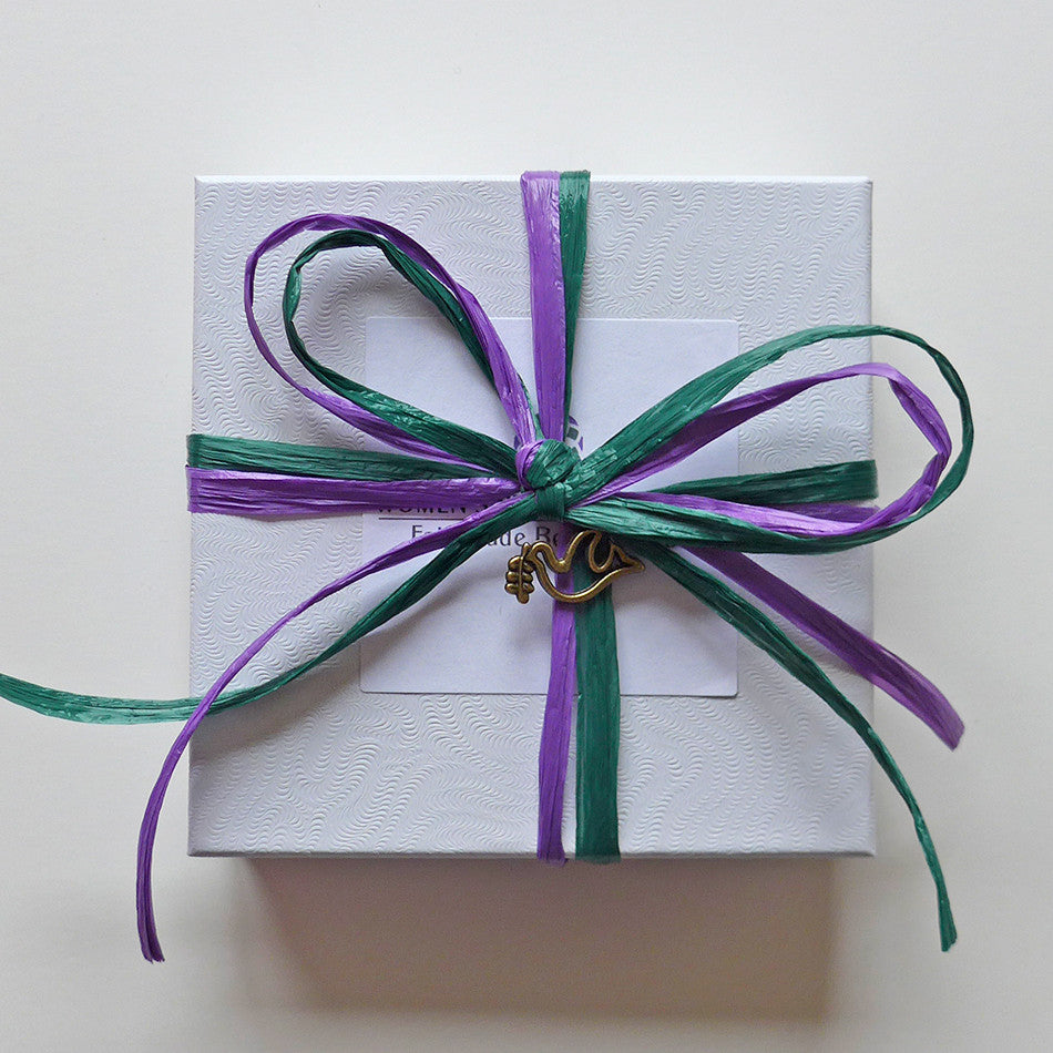Gift Wrapping - Women's Peace Collection