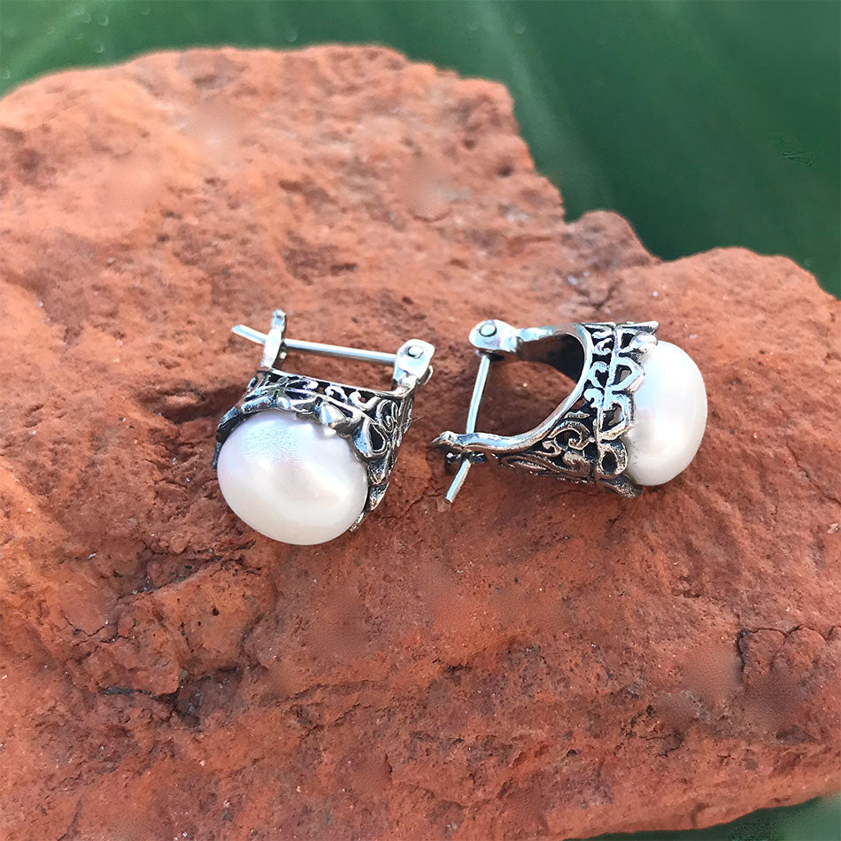 Sterling silver fair trade pearl earrings handmade by artisans in Bali