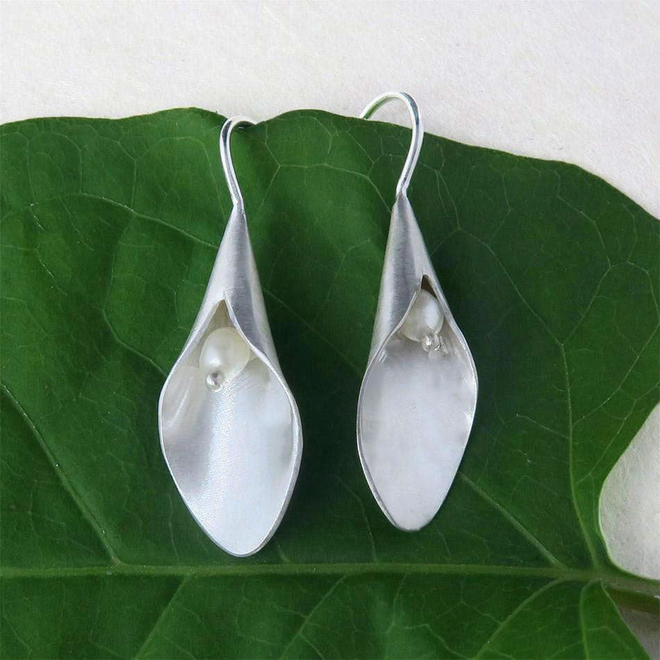 Fair trade sterling silver pearl lily earrings