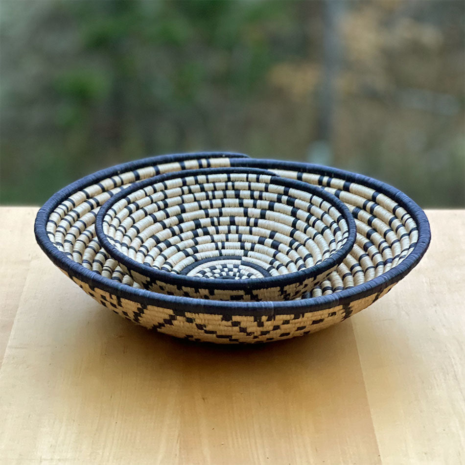 Sisal Bowl Basket - Natural/Black, Rwanda