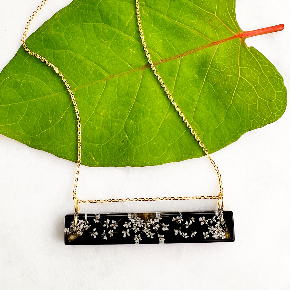 Queen Anne's Lace Eco Bar Necklace, Colombia