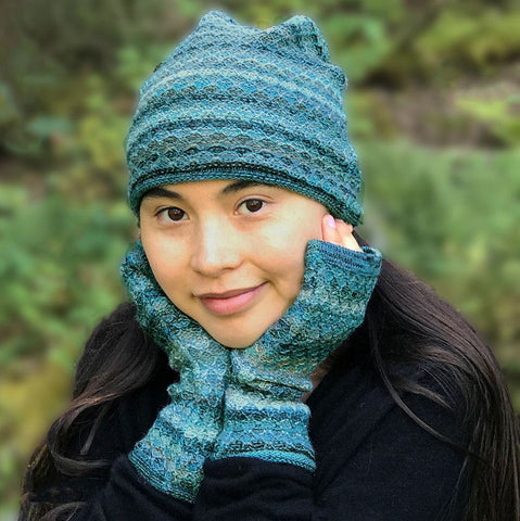 Fair trade alpaca hat and fingerless gloves